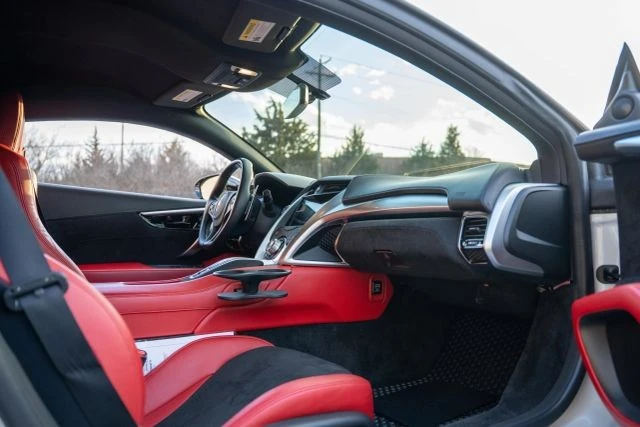 2017 Acura NC1 NSX - Image 14 of 17