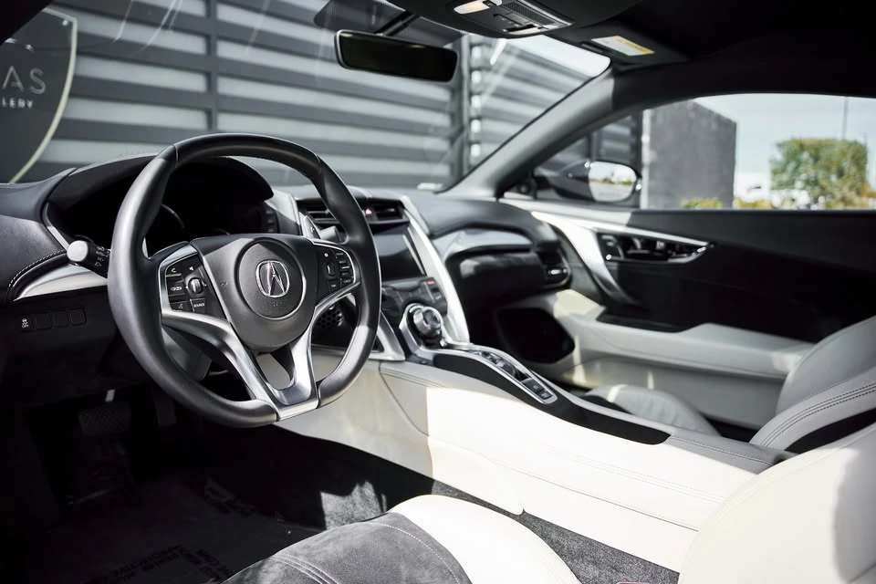 2017 Acura NC1 NSX - Image 17 of 18
