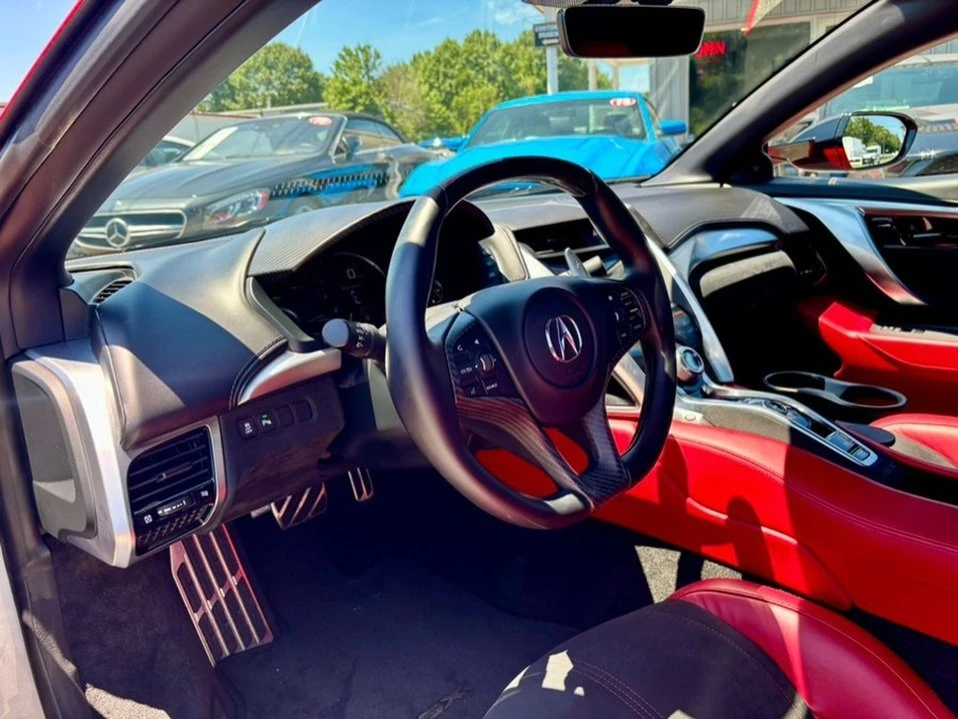 2017 Acura NC1 NSX - Image 11 of 20