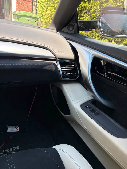 2017 Acura NC1 NSX - Image 13 of 18