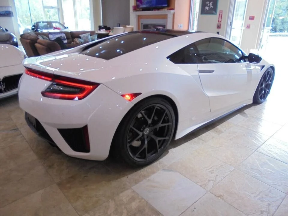2017 Acura NC1 NSX - Image 11 of 15