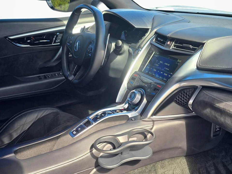 2017 Acura NC1 NSX - Image 13 of 20