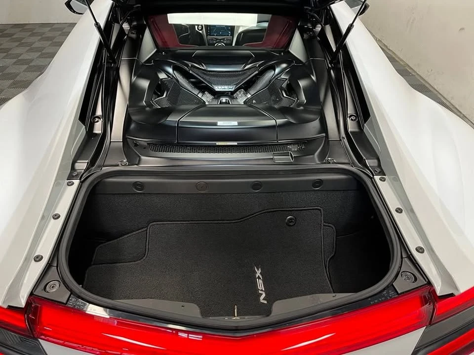 2017 Acura NC1 NSX - Image 11 of 17
