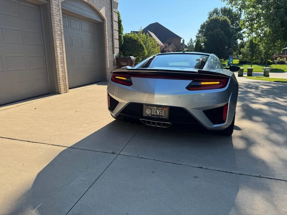 2017 Acura NC1 NSX - Image 3 of 18