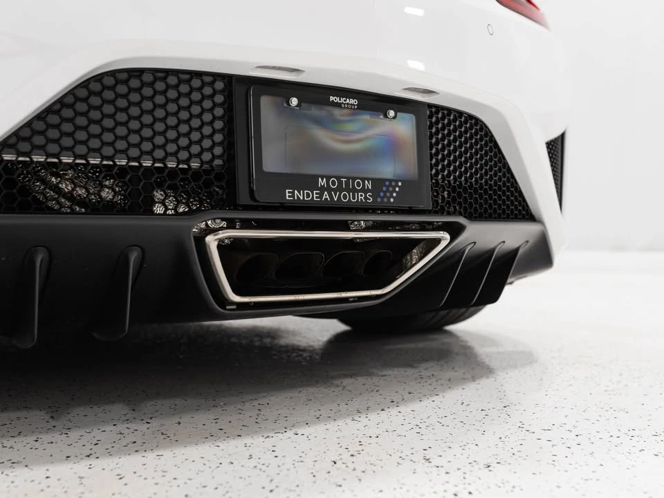 2017 Acura NC1 NSX - Image 16 of 19
