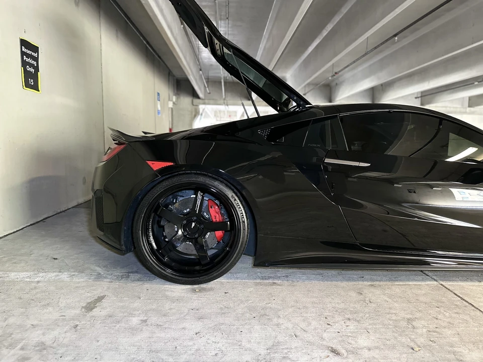 2017 Acura NC1 NSX - Image 11 of 31