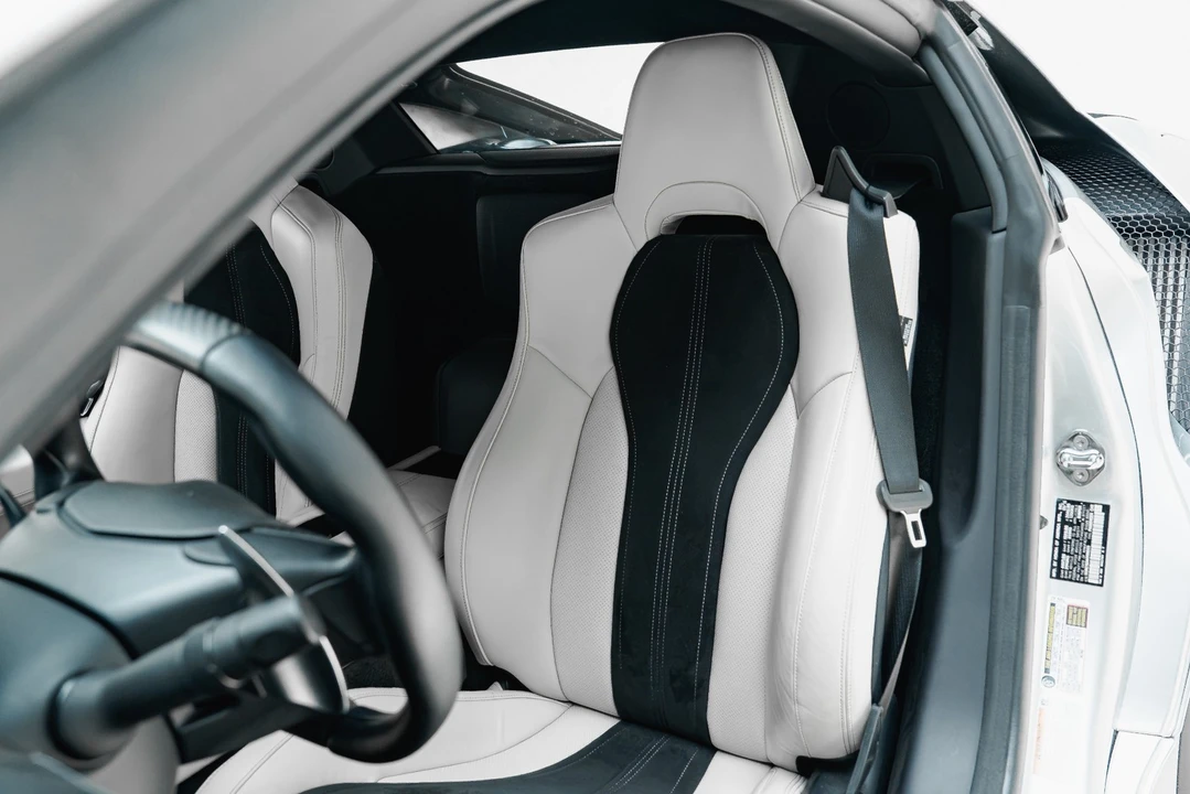 2017 Acura NC1 NSX - Image 4 of 31