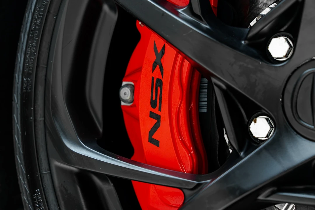 2017 Acura NC1 NSX - Image 30 of 31