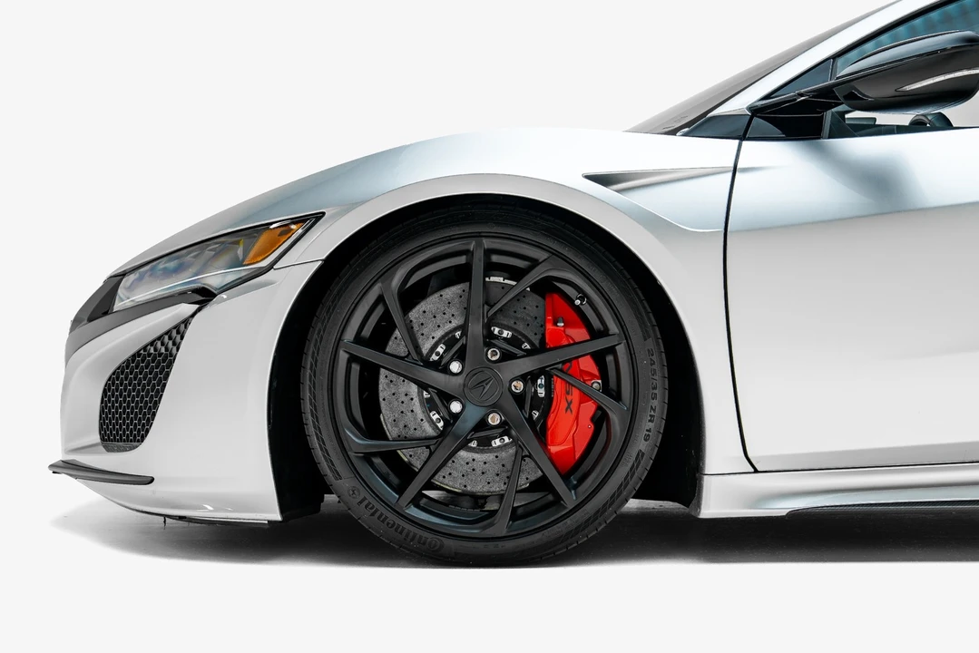2017 Acura NC1 NSX - Image 17 of 31