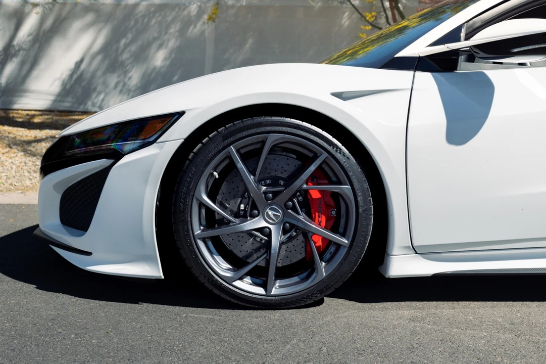 2017 Acura NC1 NSX - Image 10 of 21