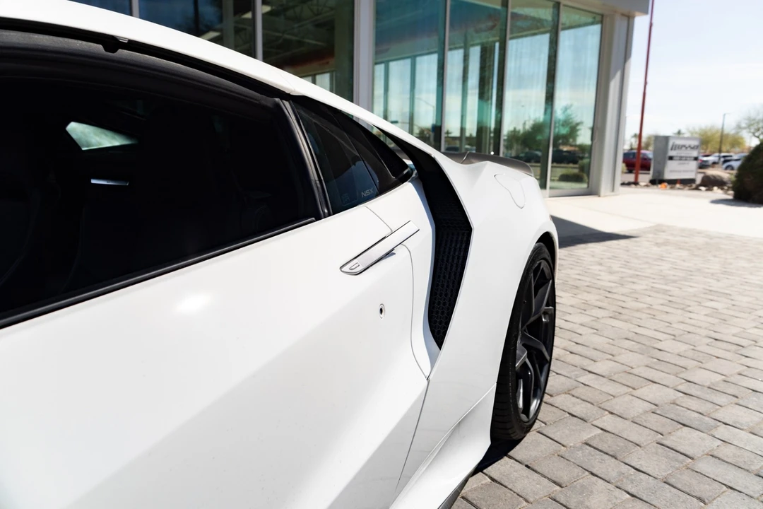 2017 Acura NC1 NSX - Image 8 of 21