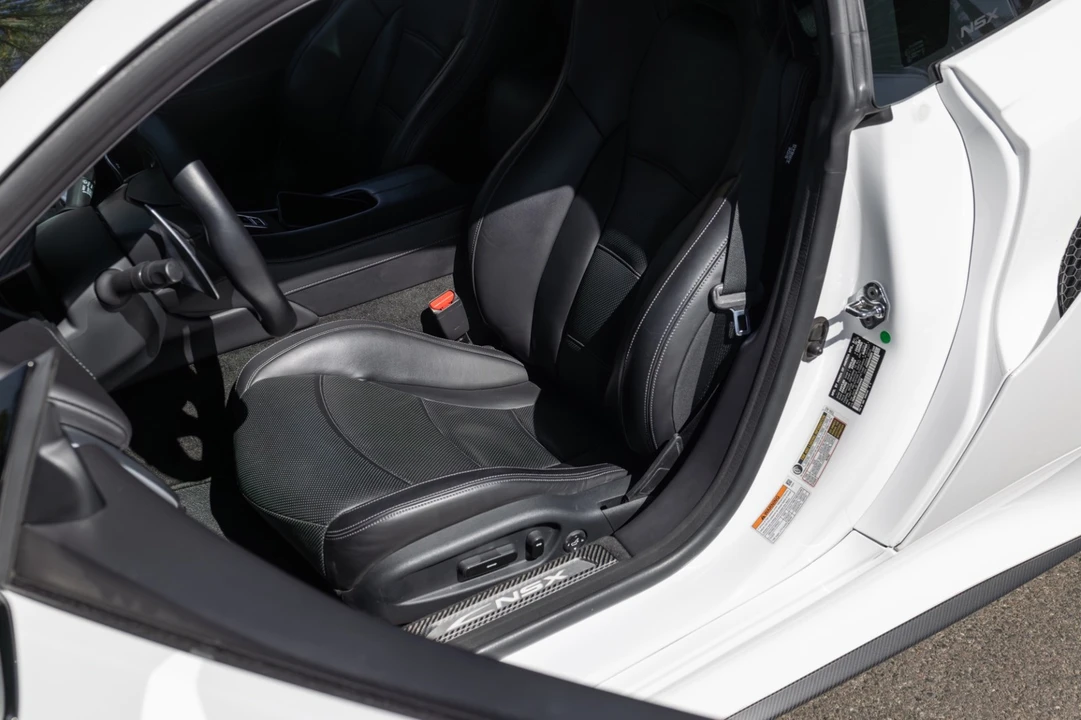 2017 Acura NC1 NSX - Image 16 of 21