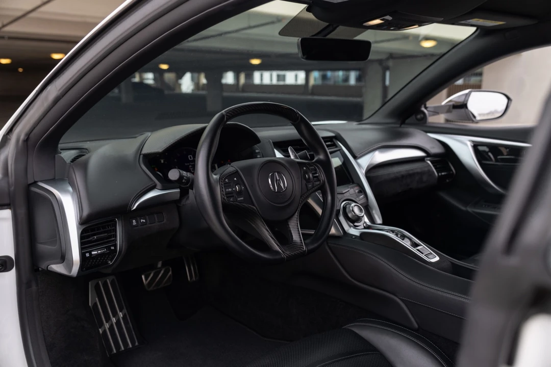 2017 Acura NC1 NSX - Image 9 of 31