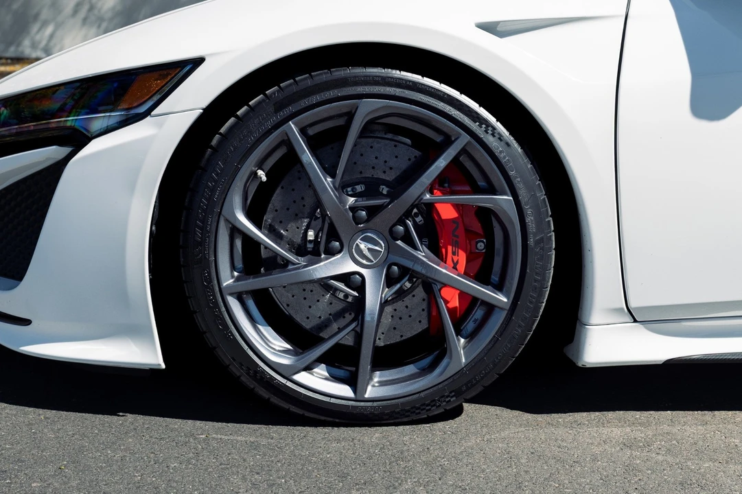 2017 Acura NC1 NSX - Image 11 of 21