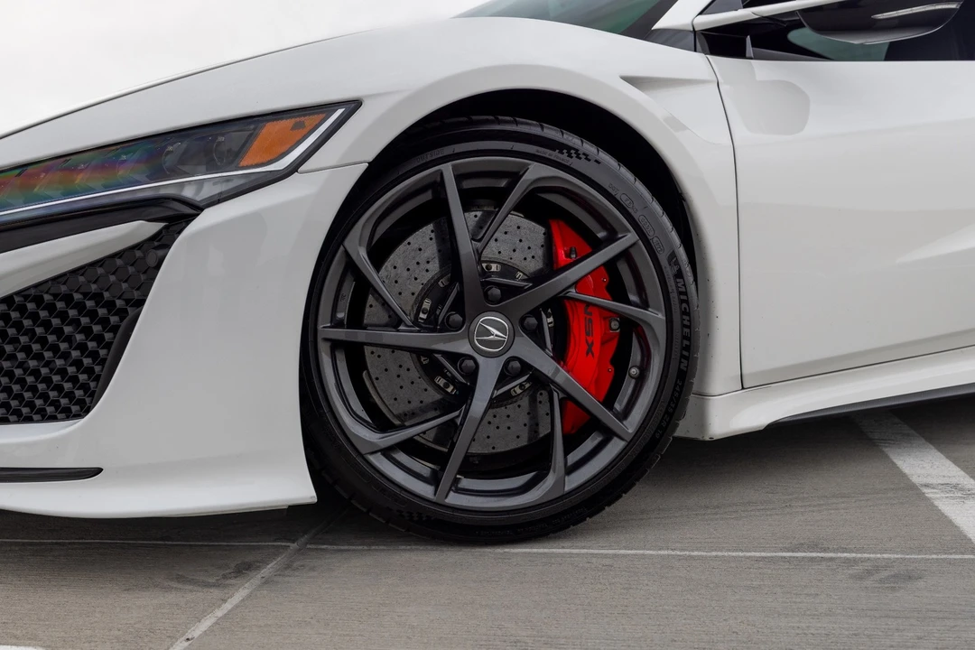 2017 Acura NC1 NSX - Image 17 of 31