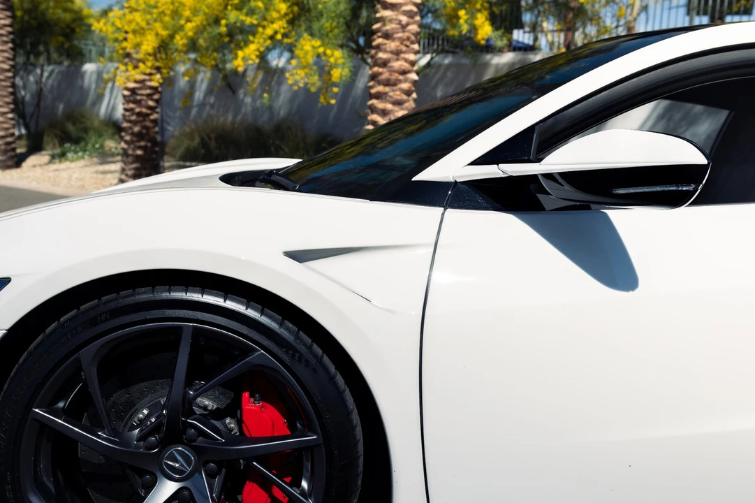 2017 Acura NC1 NSX - Image 13 of 21