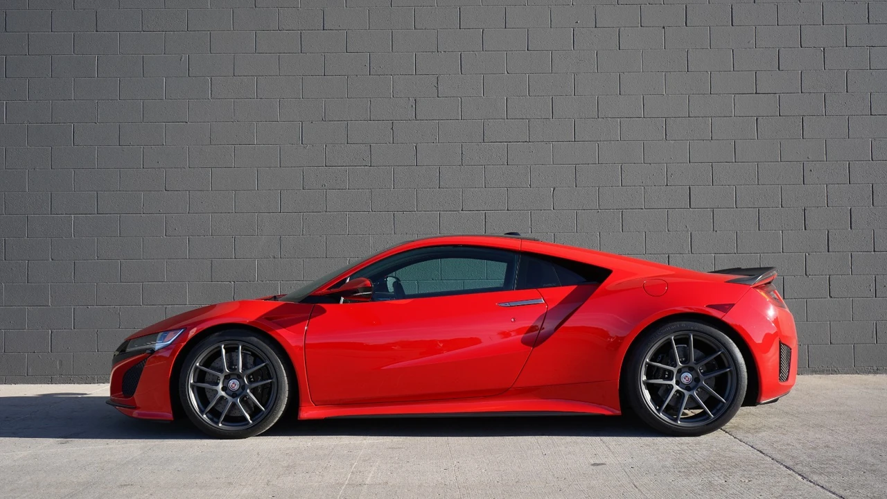 2017 Acura NC1 NSX - Image 6 of 31