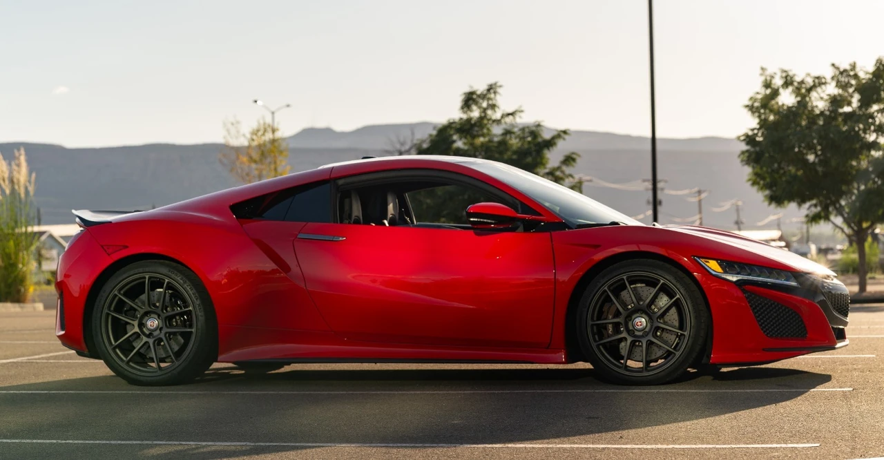 2017 Acura NC1 NSX - Image 11 of 31