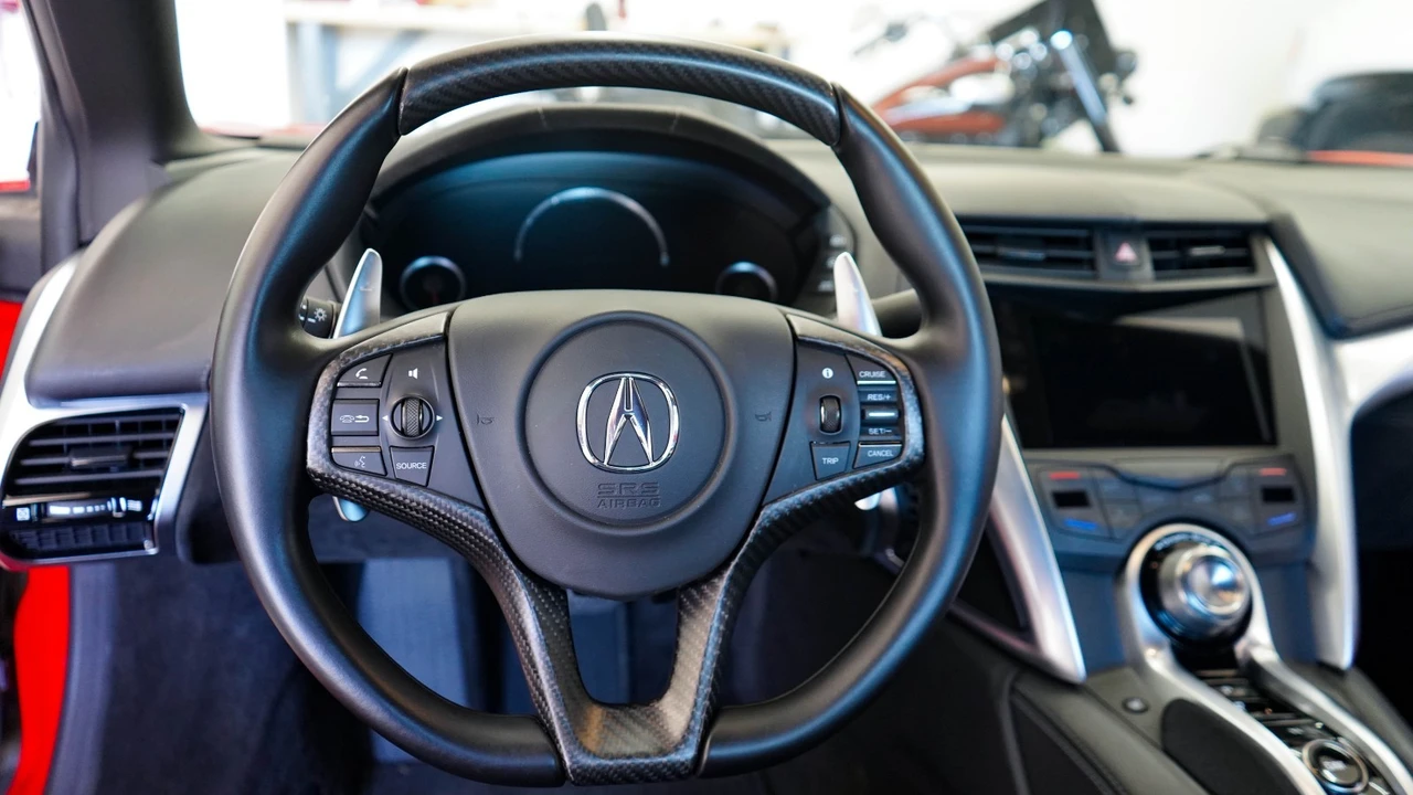 2017 Acura NC1 NSX - Image 25 of 31