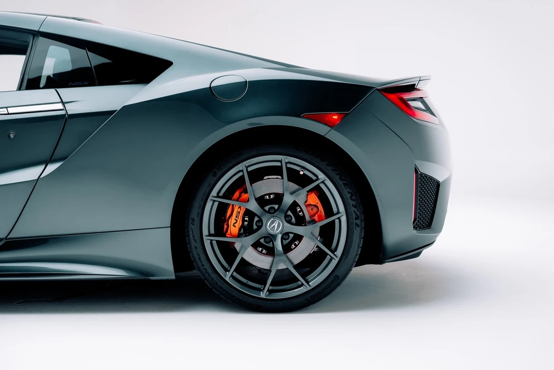 2017 Acura NC1 NSX - Image 13 of 21