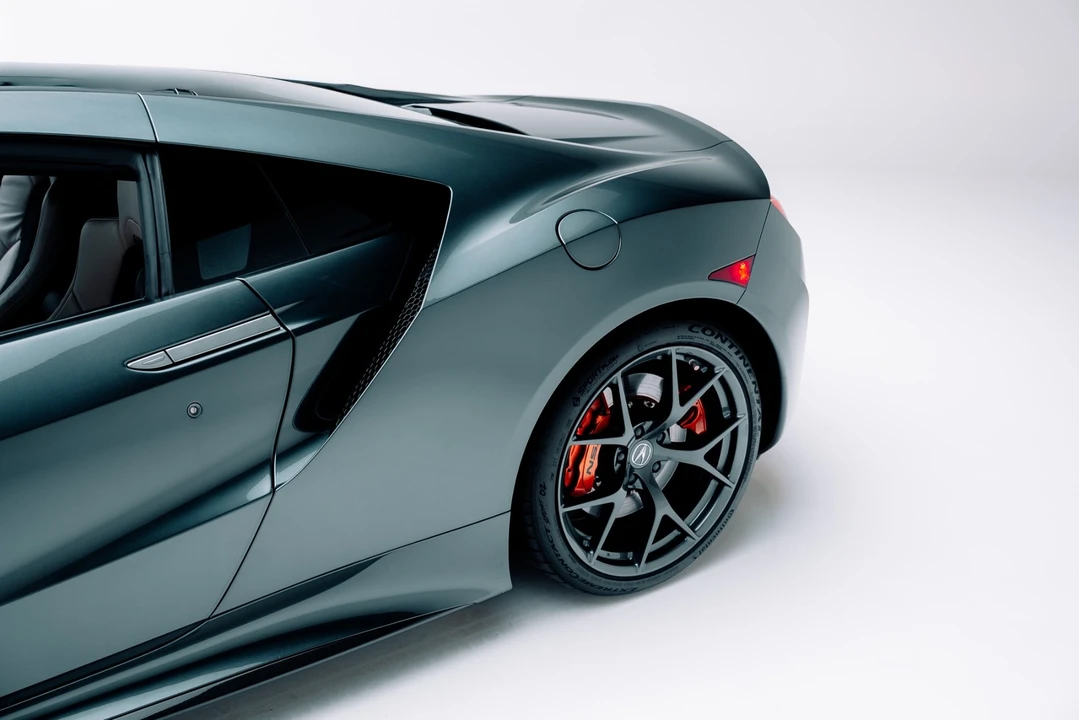 2017 Acura NC1 NSX - Image 15 of 21
