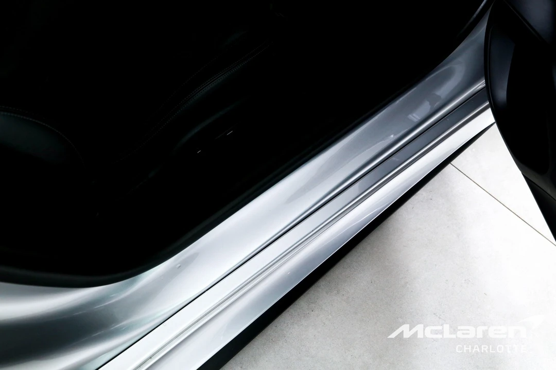 2017 Acura NC1 NSX - Image 21 of 30