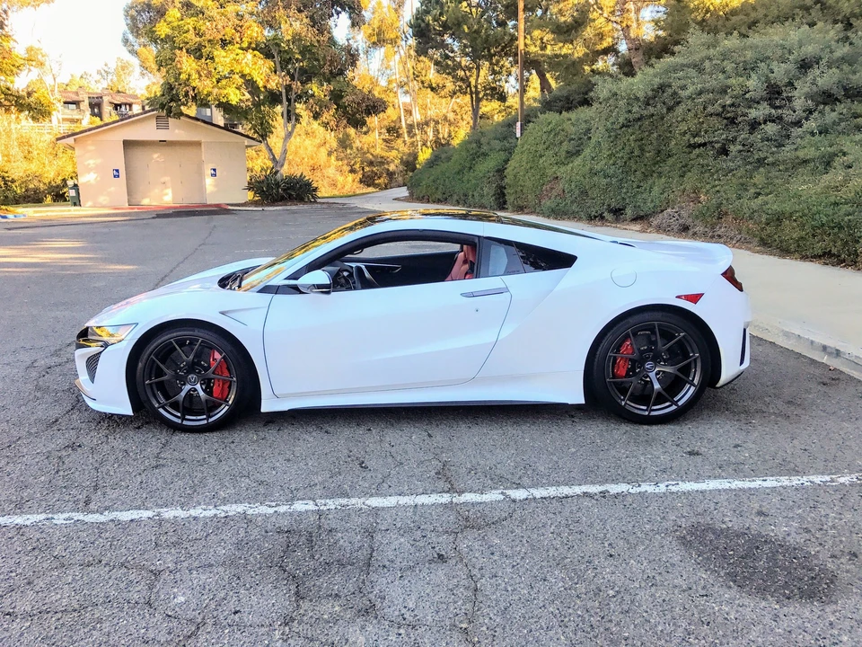 2017 Acura NC1 NSX - Image 2 of 17