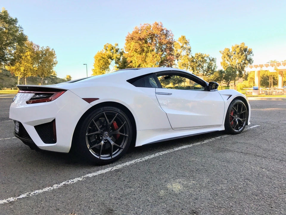 2017 Acura NC1 NSX - Image 5 of 17