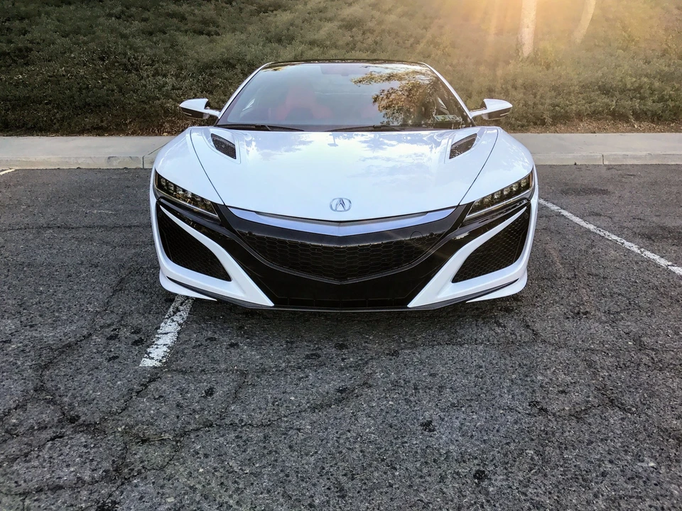 2017 Acura NC1 NSX - Image 8 of 17