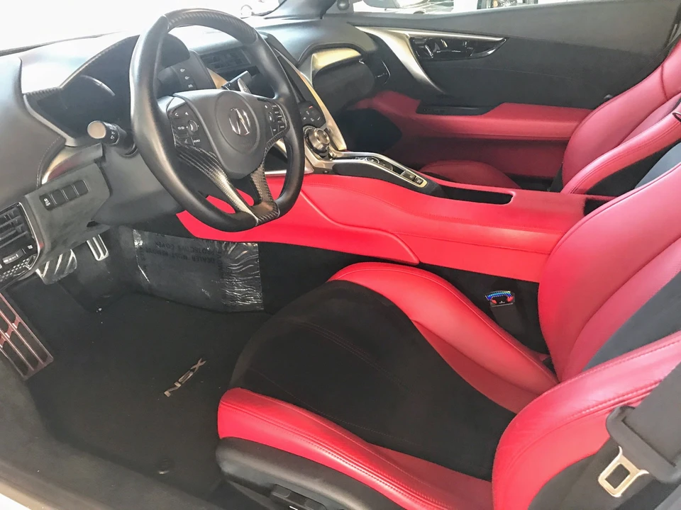 2017 Acura NC1 NSX - Image 10 of 17