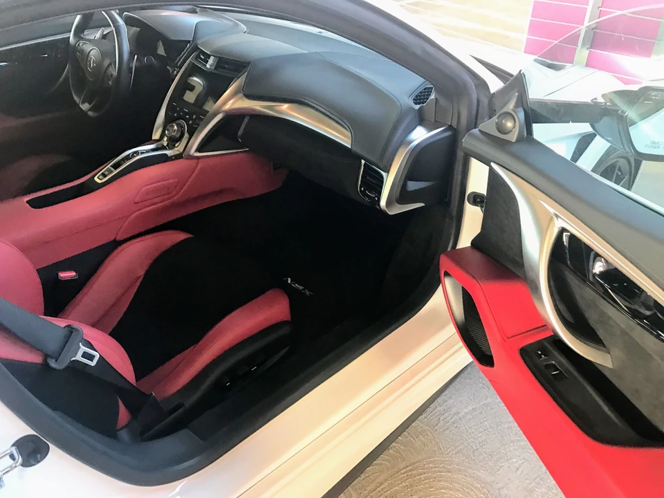 2017 Acura NC1 NSX - Image 12 of 17