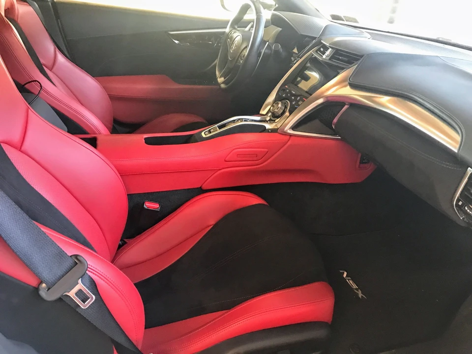 2017 Acura NC1 NSX - Image 13 of 17