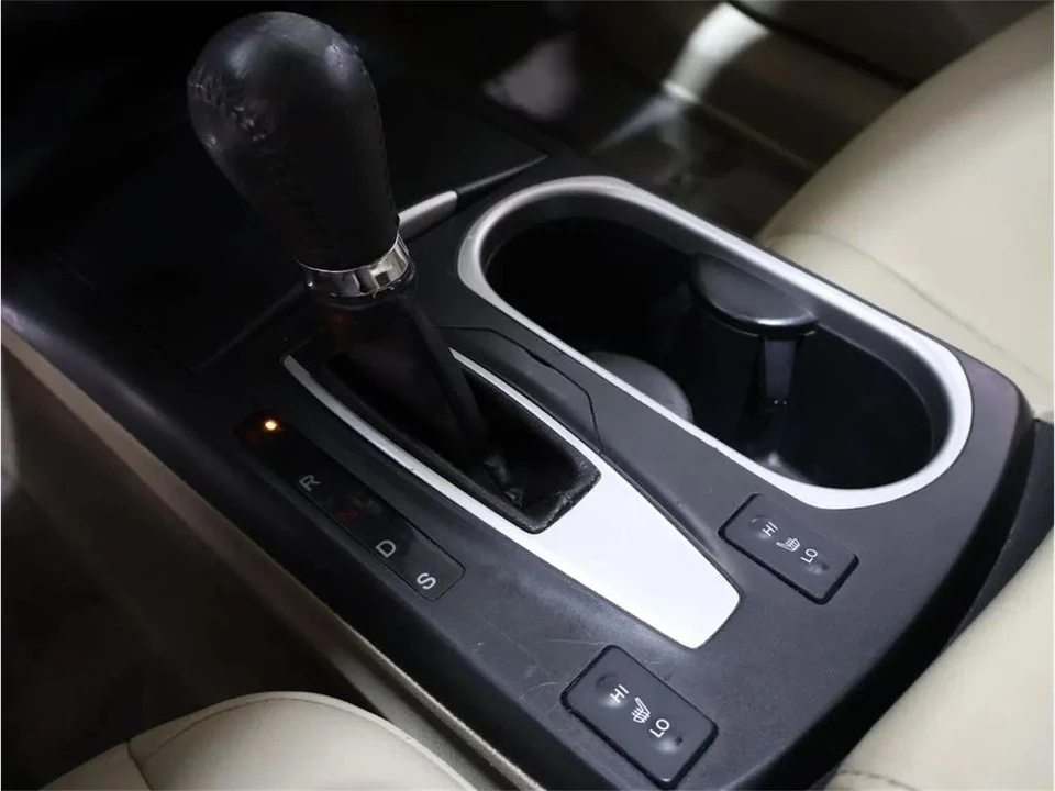 2017 Acura RDX 2nd Gen - Image 23 of 31