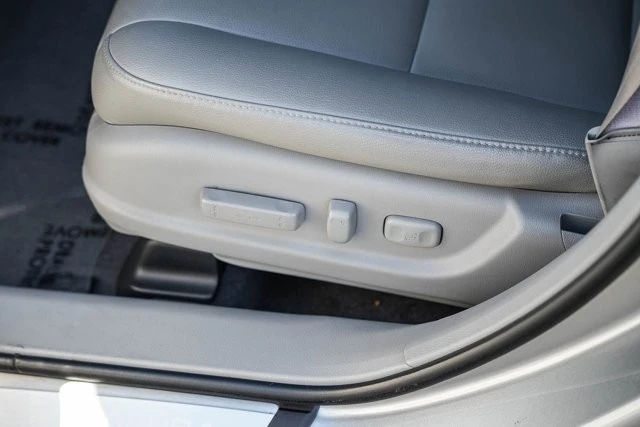 2017 Acura RDX 2nd Gen - Image 21 of 31