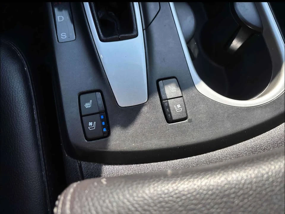 2017 Acura RDX 2nd Gen - Image 16 of 18