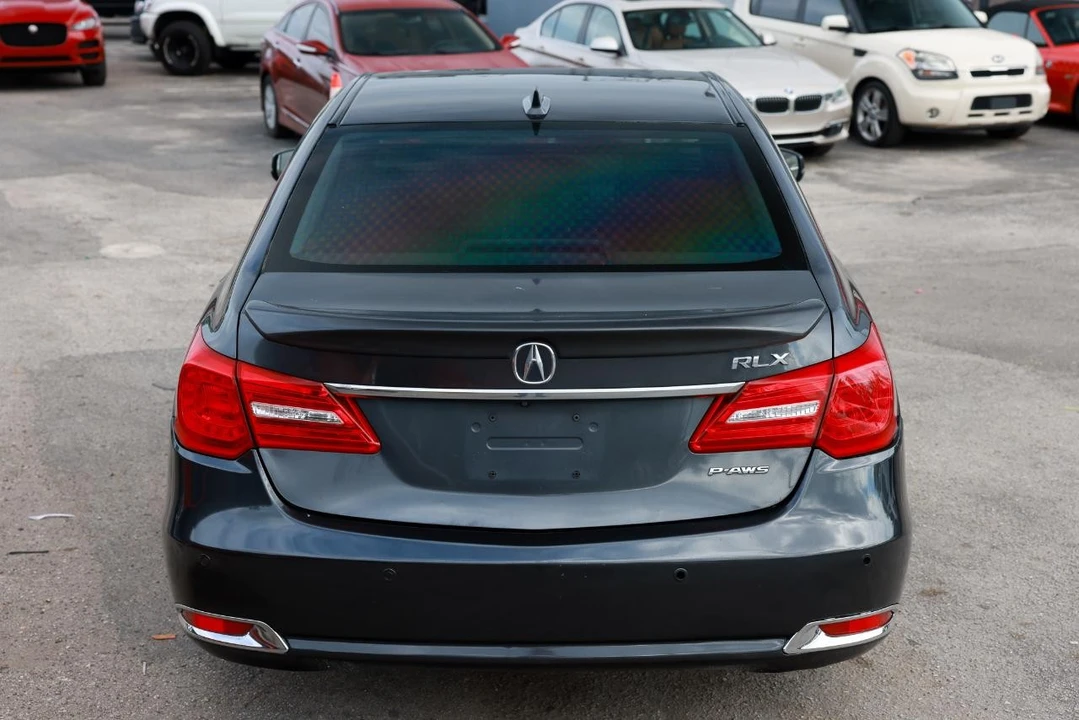 2017 Acura RLX - Image 9 of 21