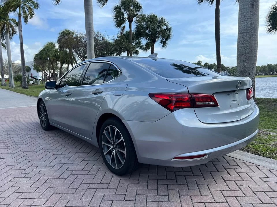2017 Acura TLX 1st Gen - Image 8 of 15