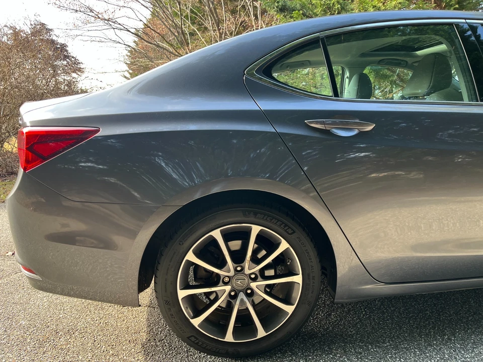 2017 Acura TLX 1st Gen - Image 7 of 20