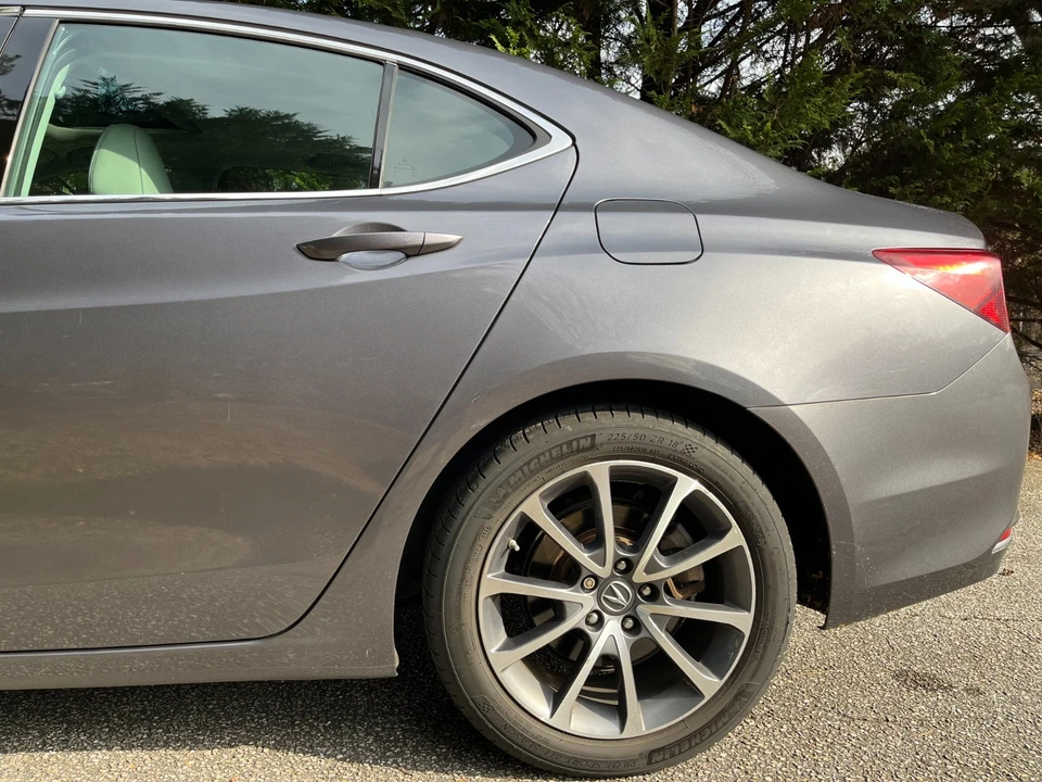2017 Acura TLX 1st Gen - Image 4 of 20
