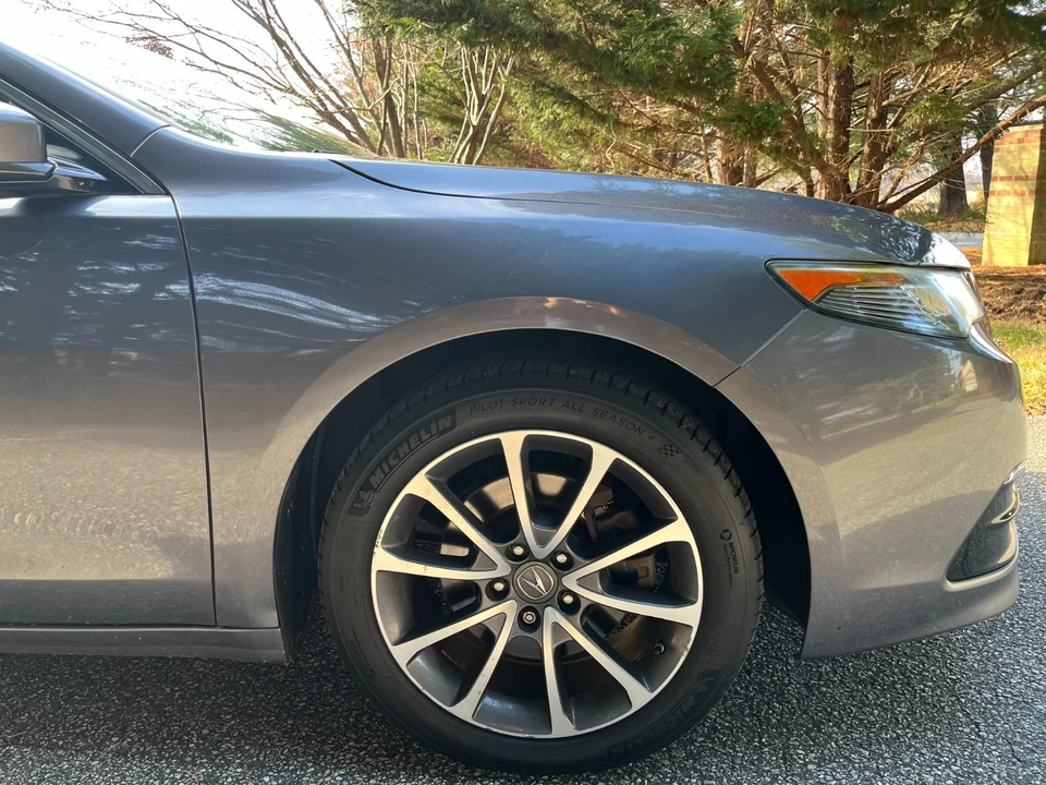 2017 Acura TLX 1st Gen - Image 9 of 20