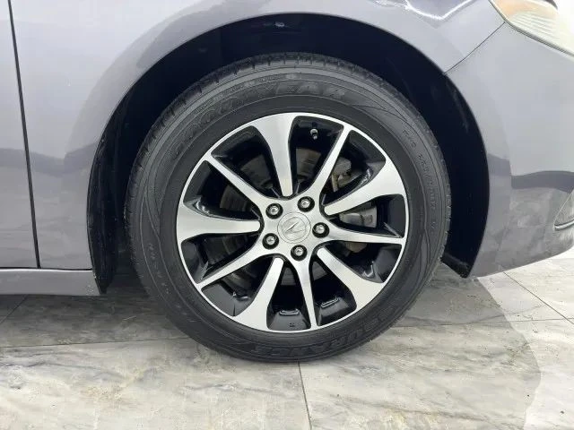 2017 Acura TLX 1st Gen - Image 10 of 12