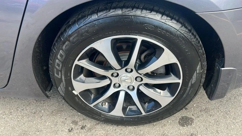 2017 Acura TLX 2nd Gen - Image 9 of 12