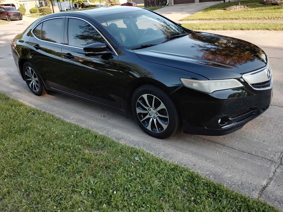 2017 Acura TLX 1st Gen - Image 5 of 7