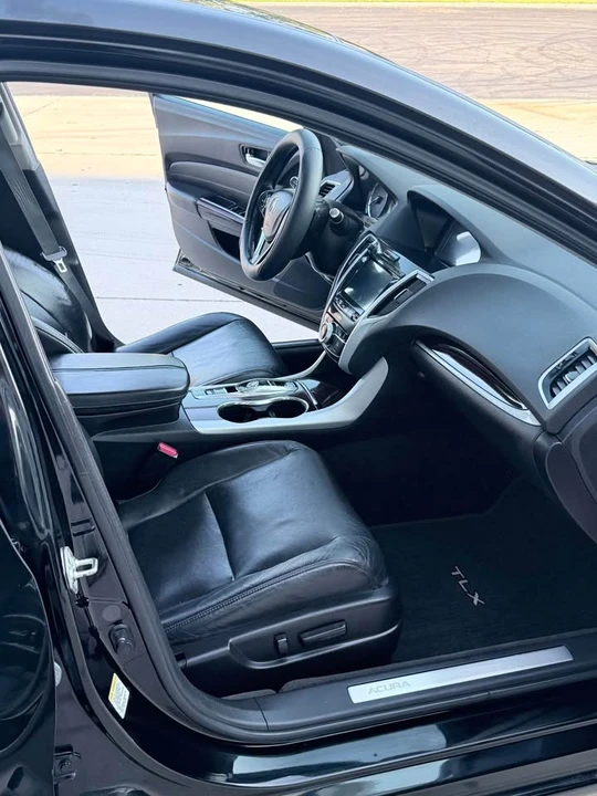 2017 Acura TLX 1st Gen - Image 9 of 14