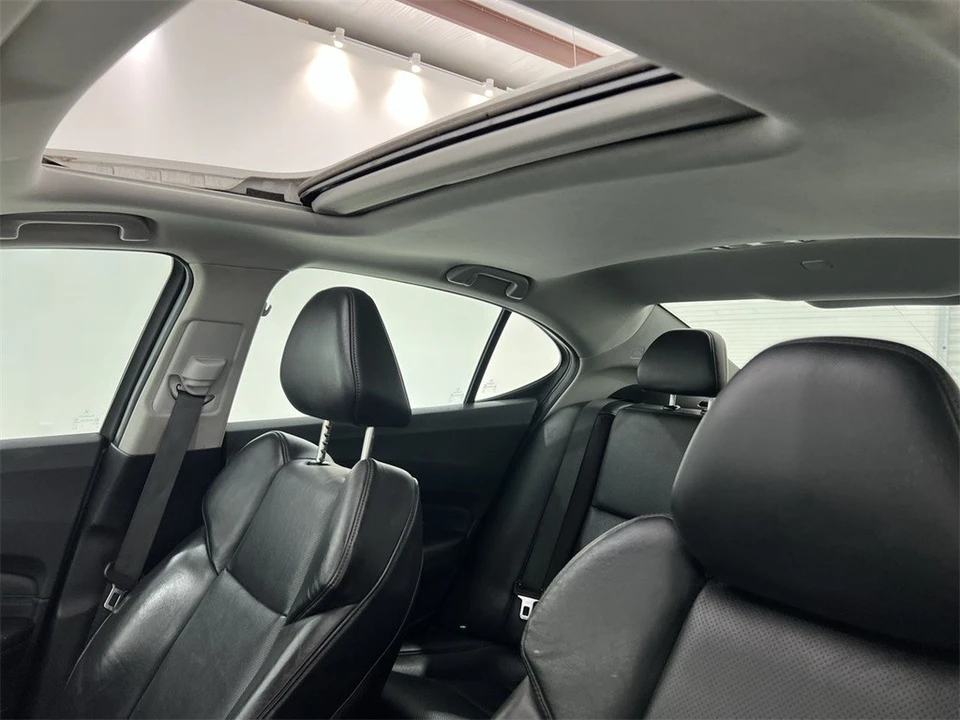 2017 Acura TLX 1st Gen - Image 18 of 21