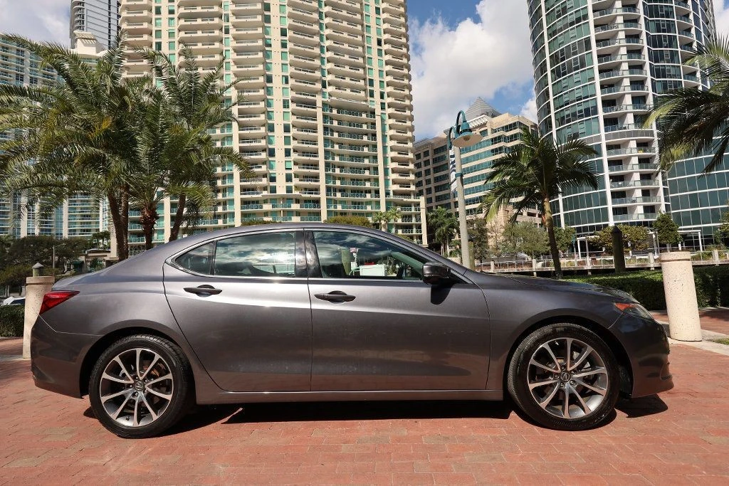 2017 Acura TLX 1st Gen - Image 4 of 12
