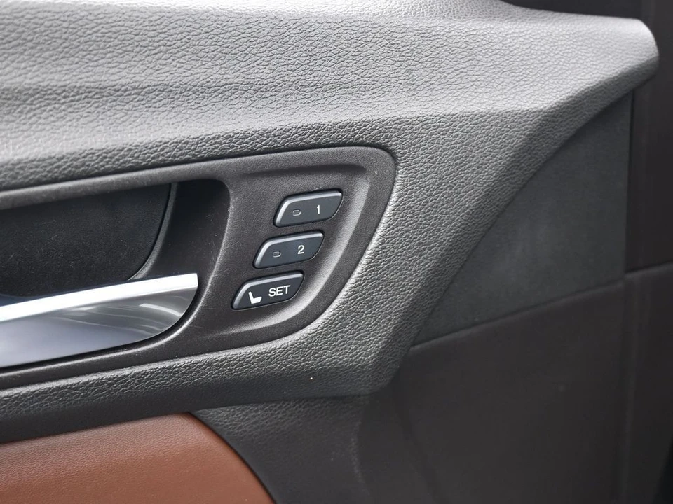 2017 Acura TLX 1st Gen - Image 17 of 21