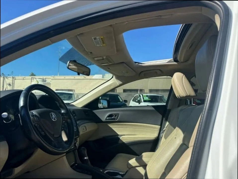 2017 Acura ILX - Image 11 of 15