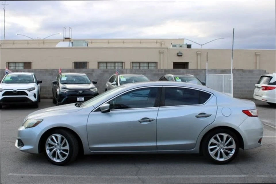 2017 Acura ILX - Image 2 of 13