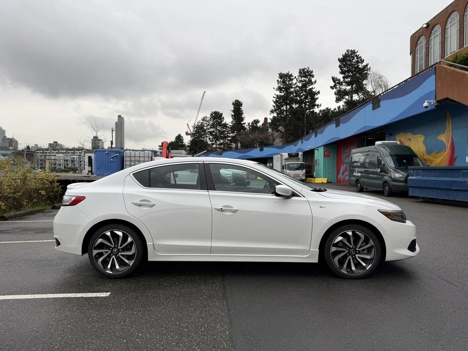 2017 Acura ILX - Image 5 of 20